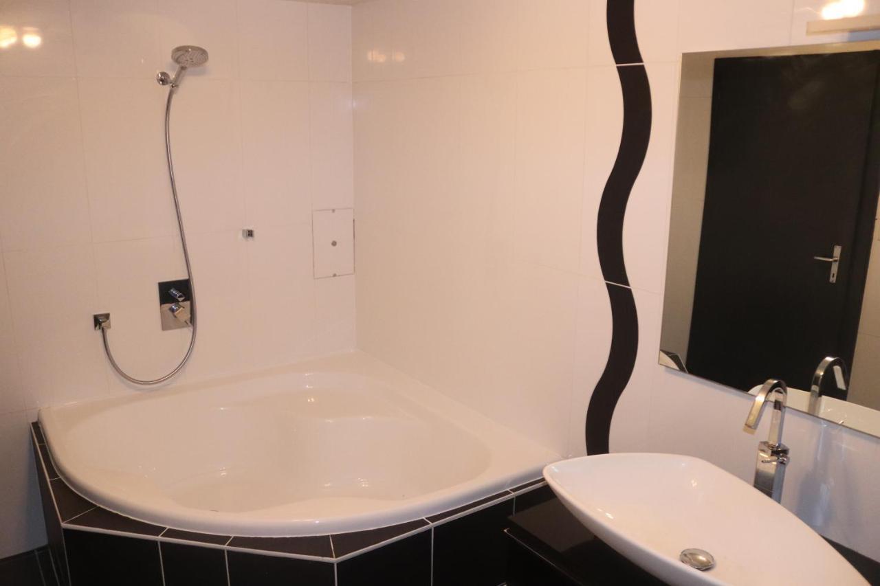 La Lapia Appartement Monthey Buitenkant foto